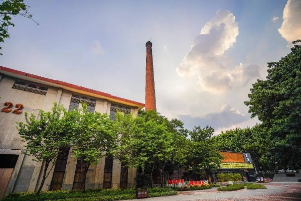 探寻现代化进程中的东莞长安：老工业基地仍旧保留着传统站大街的风采吗？